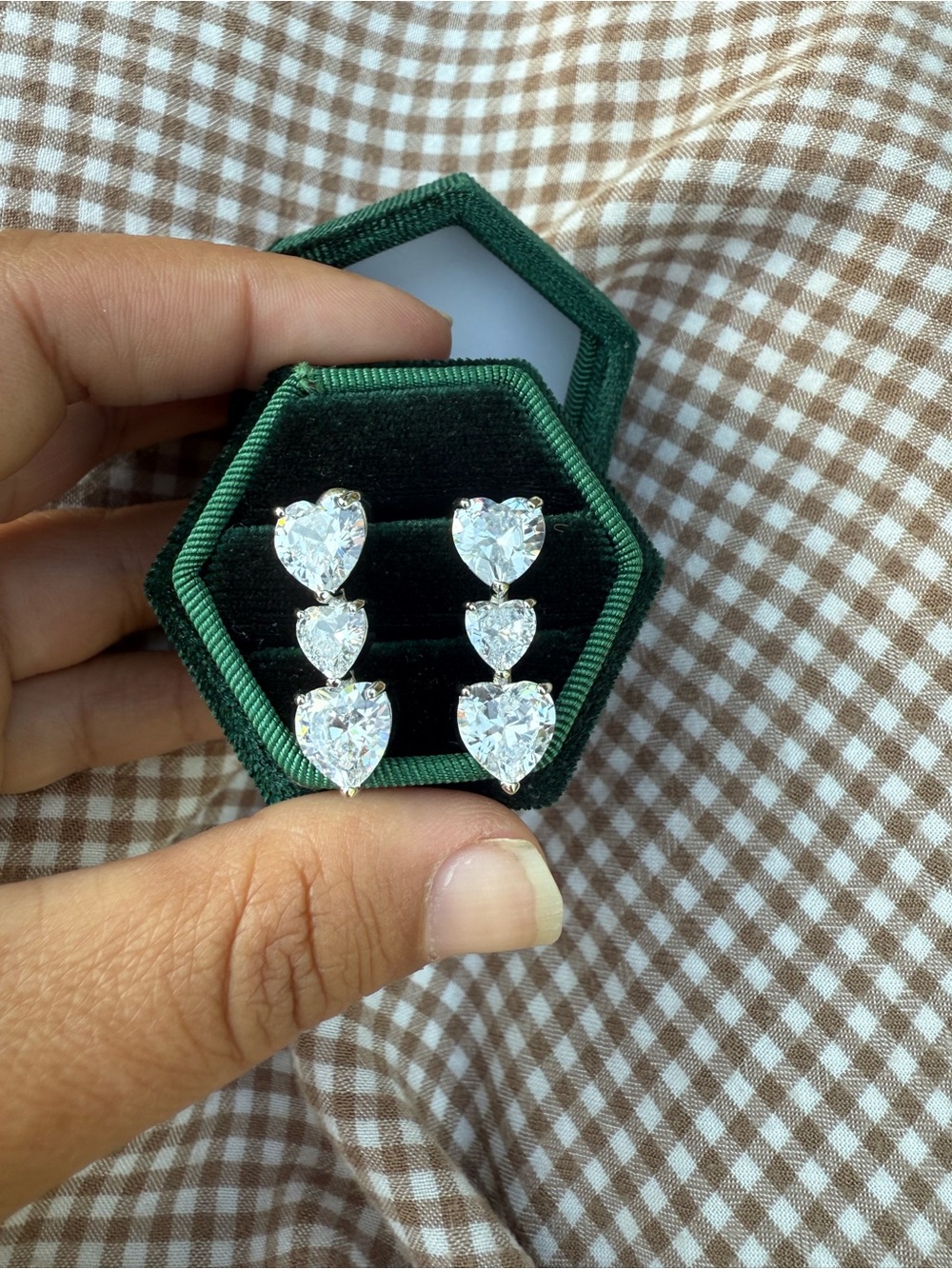 Elegant silvertone heart earrings